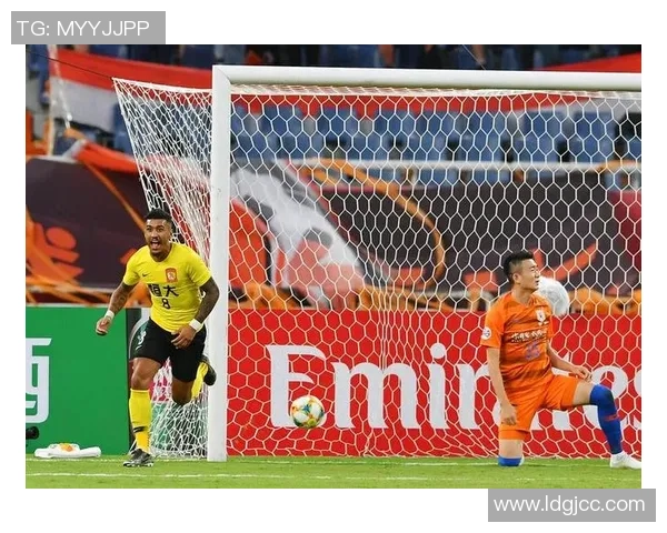 恒大与鲁能精彩对决点球大战全程录像回放分析